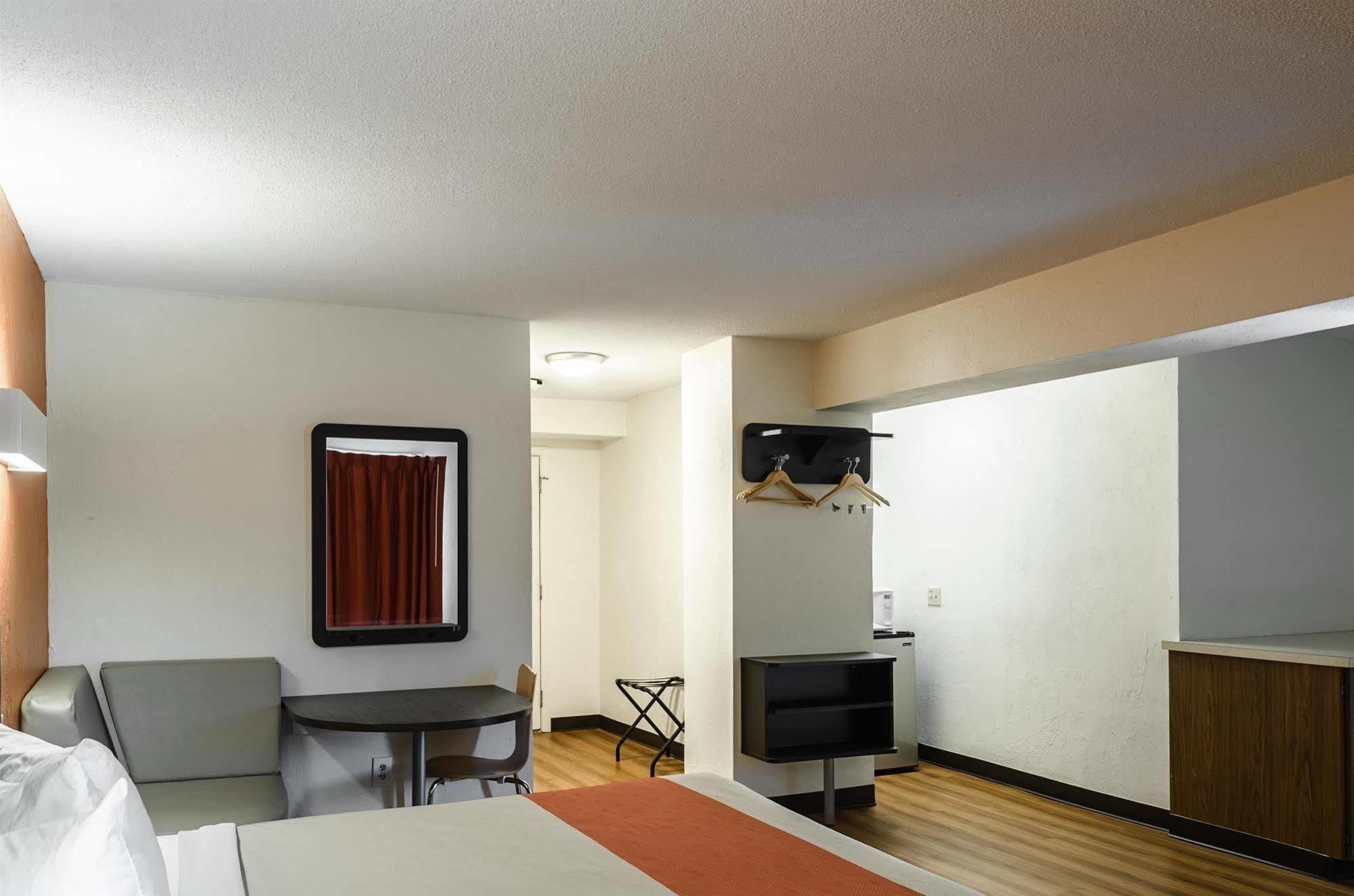 Motel 6 - Westborough Boston Northborough Extérieur photo
