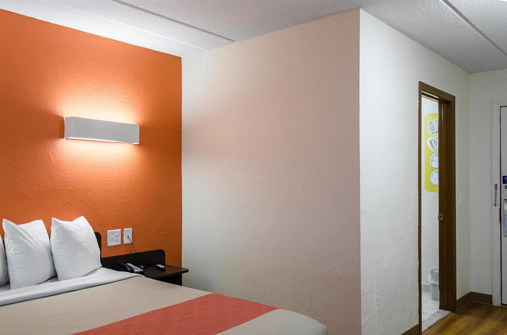 Motel 6 - Westborough Boston Northborough Extérieur photo